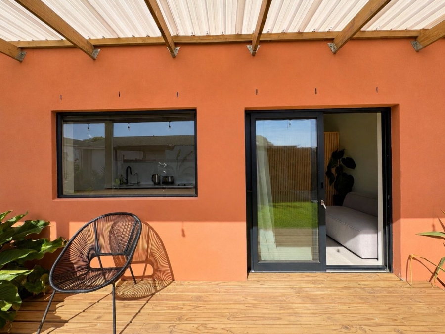 To Let 1 Bedroom Property for Rent in Bloubergrant Western Cape